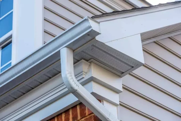 white seamless gutters